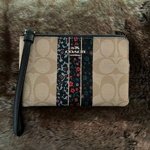 Coach Women’s Wristlet